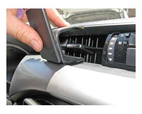 ProClip - Toyota HiLux 2016 - Center mount, Image 2