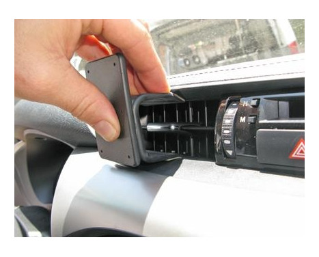 ProClip - Toyota HiLux 2016 - Center mount, Image 3