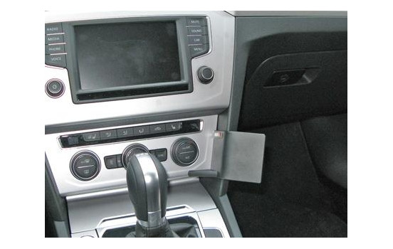 ProClip - Volkswagen Passat 2015- / Arteon 2017- Angled mount, Image 2