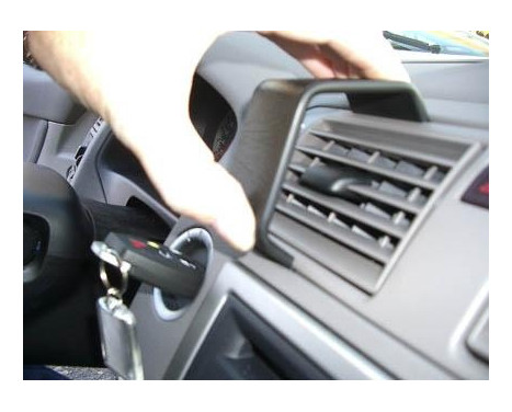 ProClip - Volvo C30/ C70/ S40/ V50 Center mount, Image 3