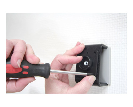 TomTom One XL 30 series version 2 Active holder with fixed power supply, Image 4