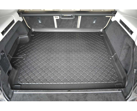 Boot liner suitable for Land Rover Discovery 5 2017+, Image 4