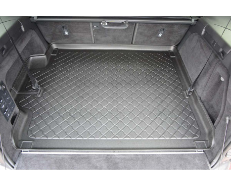 Boot liner suitable for Land Rover Discovery 5 2017+, Image 6