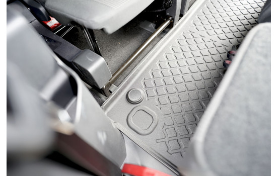 Rubber mat suitable for 3rd row Volkswagen Caddy Maxi V 7-Person 2020+ Ford Tourneo Connect III, Image 3