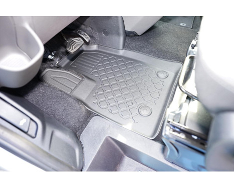 Rubber mats suitable for Ford Tourneo Custom Automatic L1/L2 2013+ (incl. Facelift), Image 3