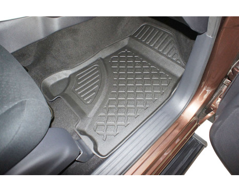 Rubber mats suitable for Mercedes X-class (470) Double Cab 2017+, Image 5