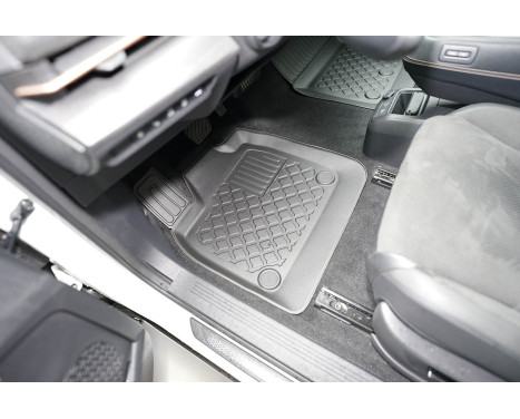 Rubber mats suitable for Nissan Ariya (electric) 2022+, Image 4