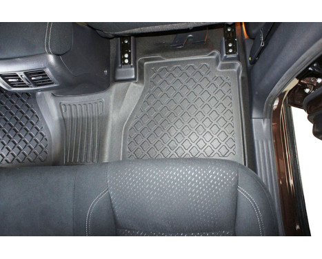 Rubber mats suitable for Nissan Navara Double Cab / Renault Alaskan Double Cab 2016-2022, Image 11