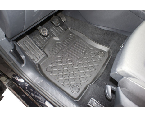 Rubber mats suitable for Seat/Cupra Ateca, Skoda Karoq 2016+, Image 3