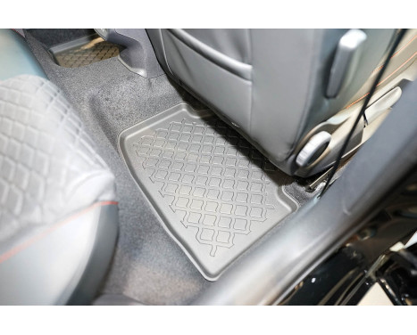 Rubber mats suitable for Seat Leon mHEV / Leon Sportstourer mHEV / VW Golf VIII Variant mHEV 2020+, Image 8