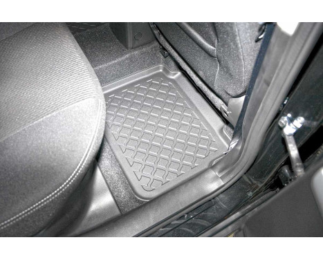 Rubber mats suitable for Suzuki SX-4 II Hybrid 2019-2021 / Suzuki S-Cross III Hybrid 2021+, Image 7