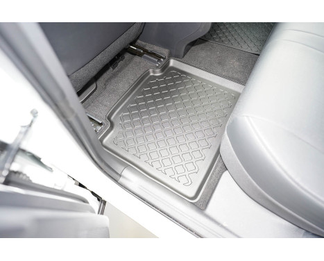 Rubber mats suitable for Toyota bZ4X / Lexus RZ 450e / Subaru Solterra 2022-, Image 7