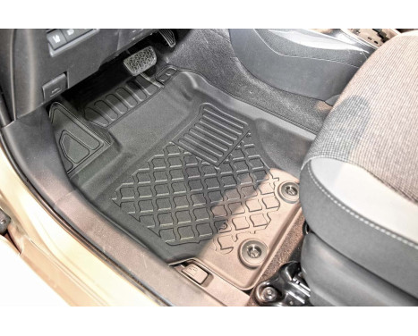 Rubber mats suitable for Toyota Yaris III Hybrid 2011-2020, Image 3