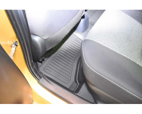 Rubber mats suitable for Toyota Yaris III Hybrid 2011-2020, Image 7