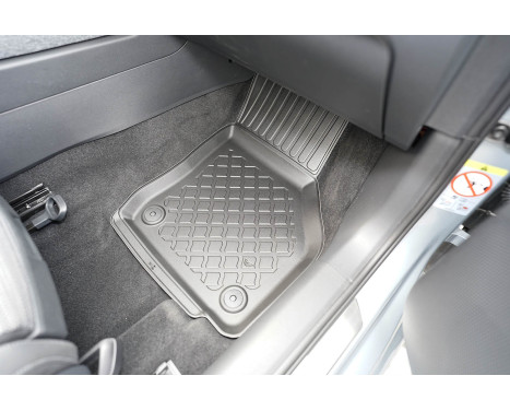 Rubber mats suitable for Volkswagen Passat B9 Variant / Skoda Superb IV (3Y) Combi 2024-