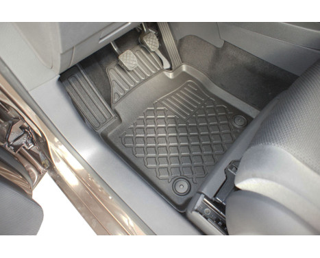 Rubber mats suitable for Volkswagen Touran 2003-2015, Image 3