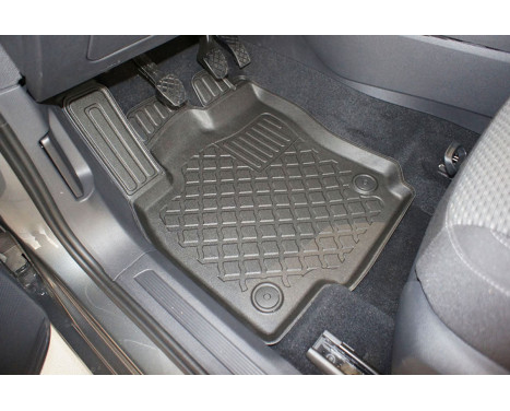 Rubber mats suitable for Volkswagen Touran II (5T) 2015+, Image 3