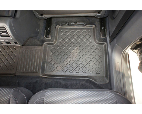 Rubber mats suitable for Volkswagen Touran II (5T) 2015+, Image 10