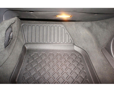 Rubber mats suitable for Volvo XC90 I 5- & 7-person 2002-2015, Image 6