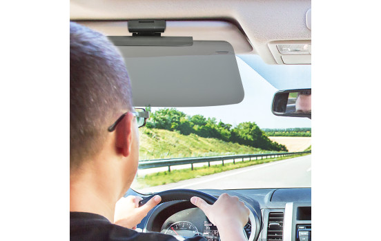 Sunshade on Sun Visor, Image 2