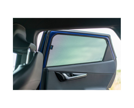 Privacy Shades (rear doors) suitable for Kia EV6 2021- (2 pieces), Image 5