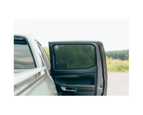 Set Car Shades (rear doors) suitable for Ford Ranger 4 doors 2023- (2-piece), Image 5
