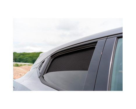 Set Car Shades (rear doors) suitable for Nissan Juke II 5-door 2019- (2-piece), Image 5