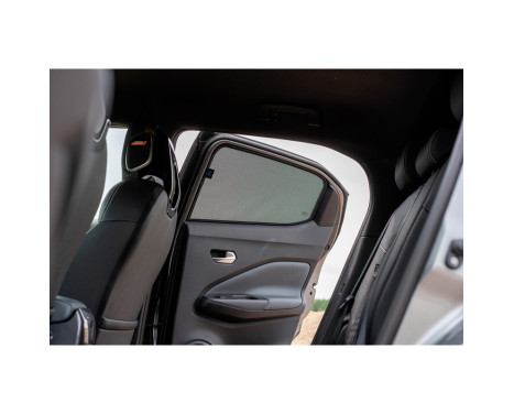 Set Car Shades (rear doors) suitable for Nissan Juke II 5-door 2019- (2-piece), Image 6