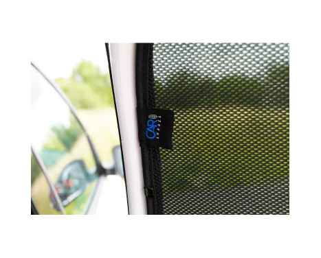 Set Car Shades (rear doors) suitable for Skoda Fabia IV 2021 - (2-piece), Image 7