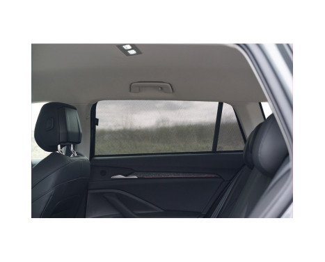 Set Car Shades (rear doors) suitable for Skoda SuperB IV Kombi 2024- (2-piece), Image 5