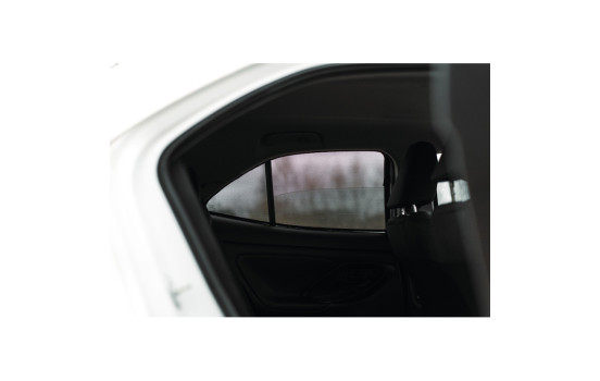 Set Car Shades suitable for Toyota Yaris Cross (MXP) 2020 - (4-piece), Image 5
