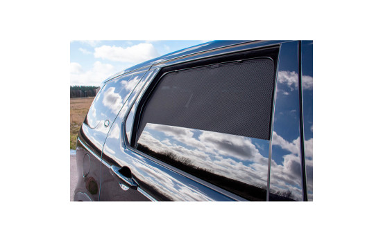 Sun blinds (rear doors) suitable for Land Rover Discovery Sport 5 doors 2015-2019 (2-piece), Image 5