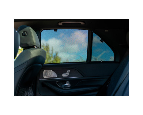 Sun blinds (rear doors) suitable for Mercedes GLE (W167) 2019- (4-piece), Image 6