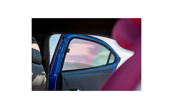 Sun blinds (rear doors) suitable for Opel Mokka 5 doors 2020- (2-piece), Image 5