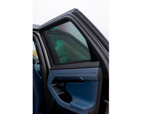 Sun blinds (rear doors) suitable for Range Rover Evoque 5 doors 2019- (2-piece), Image 5
