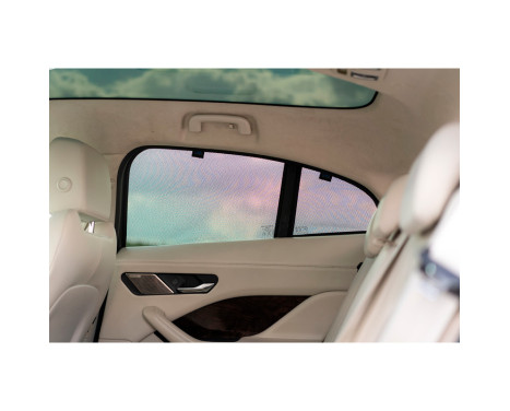 Sun blinds suitable for (rear doors) suitable for Jaguar I-Pace 2018- (4-piece), Image 6