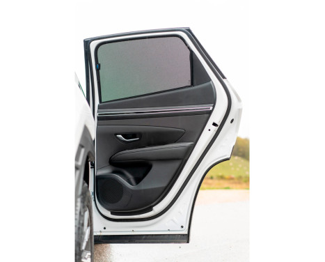 Privacy Shades (rear doors) suitable for Hyundai Tucson (NX4E) 2020- (2 pieces), Image 6