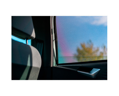 Privacy Shades suitable for Volkswagen ID.3 2020- (4 pieces), Image 6