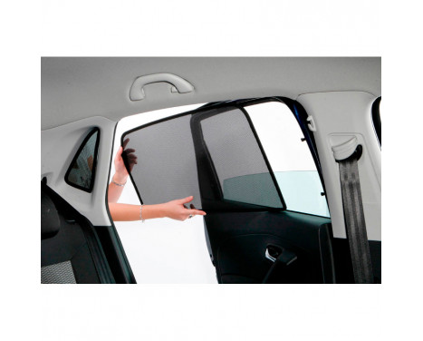 Sonniboy privacy shades suitable for Nissan Qashqai II Facelift 2017-