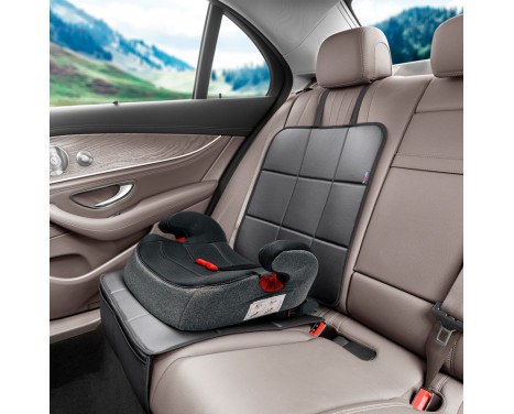 Universal Backseat Protector for a Highchair in Black Leather - 1 piece