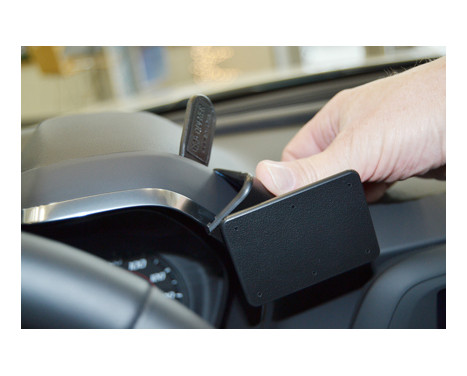ProClip - Chevrolet Camaro 2016 - Center mount, Image 4