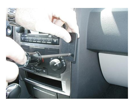 ProClip - Chrysler 300C/ Touring 2005-2007 Angled mount, Image 2