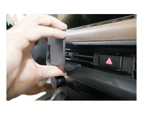 ProClip - Honda E 2020-> Center mount, Image 4