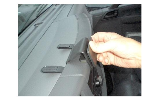 ProClip - Isuzu N-Series 2008-> Center mount, Image 4