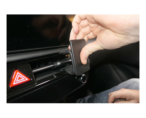 ProClip - Kia Niro 2020 - Angled mount, Image 3