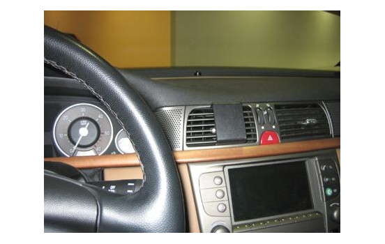 ProClip - Lancia Thesis 2002-2009 Center mount