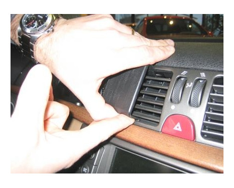 ProClip - Lancia Thesis 2002-2009 Center mount, Image 2