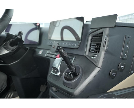 ProClip - Mercedes Benz Actros 5 / Arocs 2020-> Angled mount Extra strong, Image 9