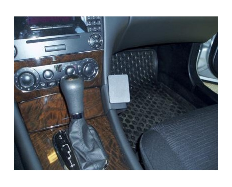 ProClip - Mercedes Benz C-Class 2000-2006 / CLC-Class 2009-2011 Angled mount, Low