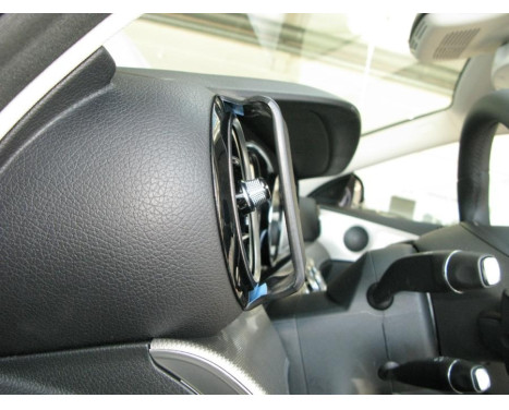 ProClip - Mercedes Benz E-Class Sedan Station Wagon 2017-> Left mount, Image 6